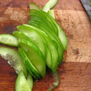 Cách làm thịt luộc chấm mắm ruốc