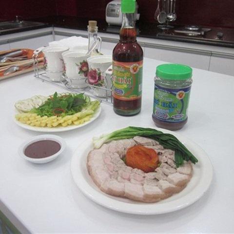 Cách làm thịt luộc chấm mắm ruốc