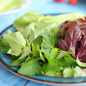 Cách làm thịt luộc cuộn chấm mắm tôm chua