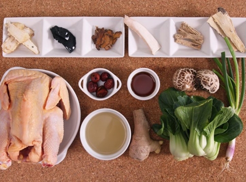 Thịt luộc cuốn dưa chuột thơm ngon, ăn 1 lại muốn ăn 10