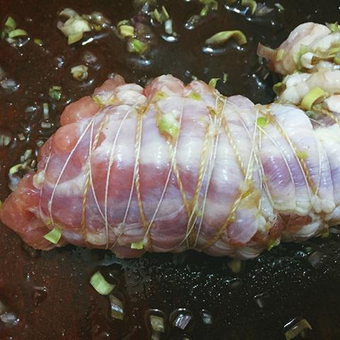 Cách làm thịt luộc sả hành