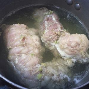 Cách làm thịt luộc sả hành