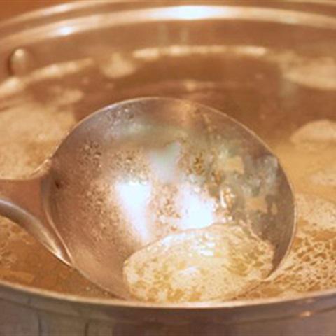 Cách làm thịt nấu đông trong vỏ trứng