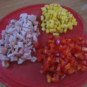 Cách làm thịt nấu đông trong vỏ trứng