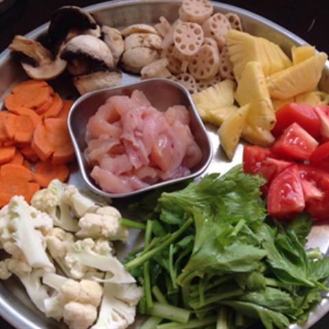 Cách làm thịt ức gà xào rau củ