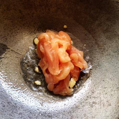 Cách làm thịt ức gà xào rau củ