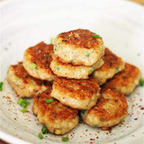 Cách làm thịt viên chiên thơm ngon