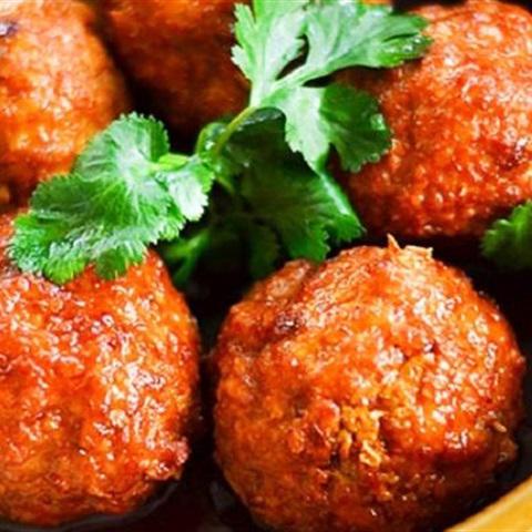 Cách làm thịt viên rim nước tương