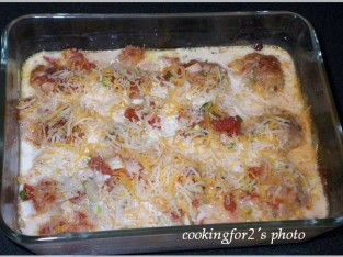 Thịt viên sốt cà chua phô-mai