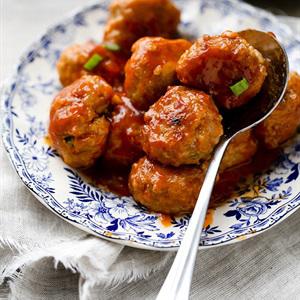 Cách làm thịt viên sốt chua ngọt