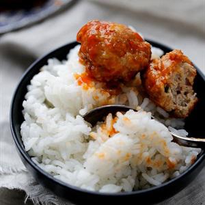 Cách làm thịt viên sốt chua ngọt