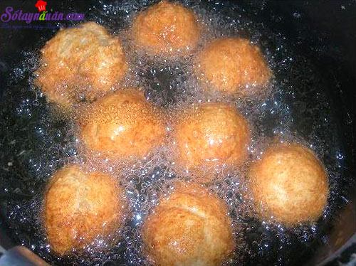 Thịt viên sốt chua ngọt đưa cơm