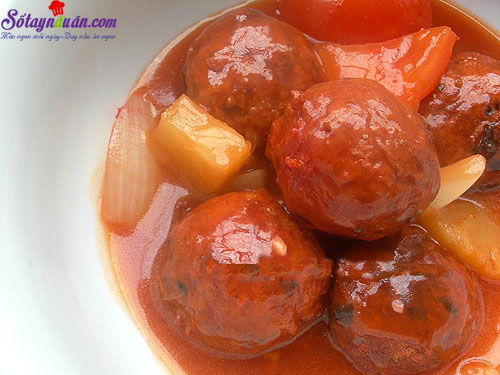 Thịt viên sốt chua ngọt đưa cơm