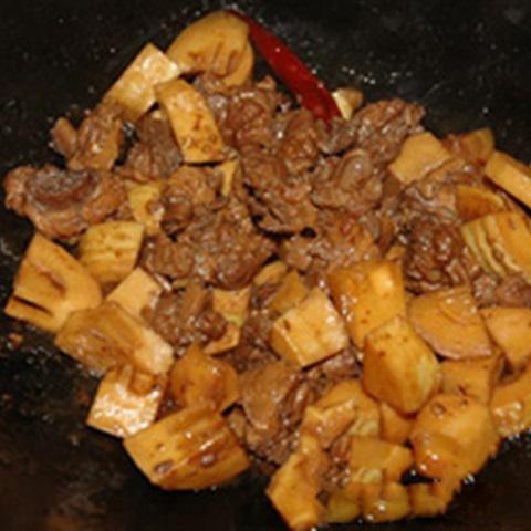 Cách làm thịt vịt kho măng