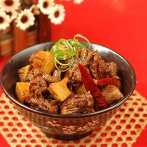 Cách làm thịt vịt kho măng