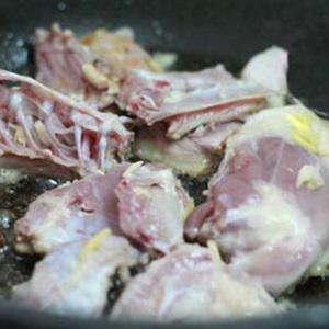 Cách làm thịt vịt om sấu