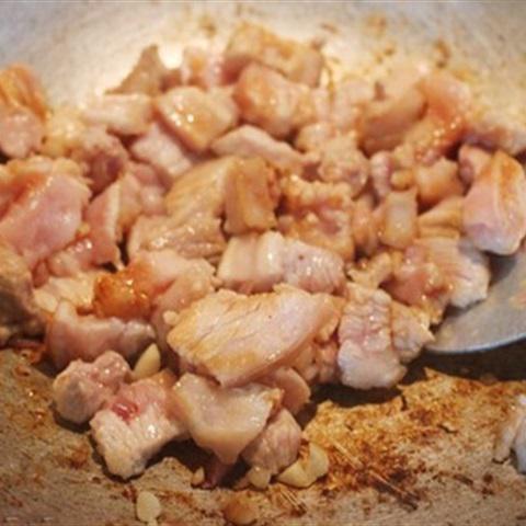 Cách làm thịt xào củ cải mặn