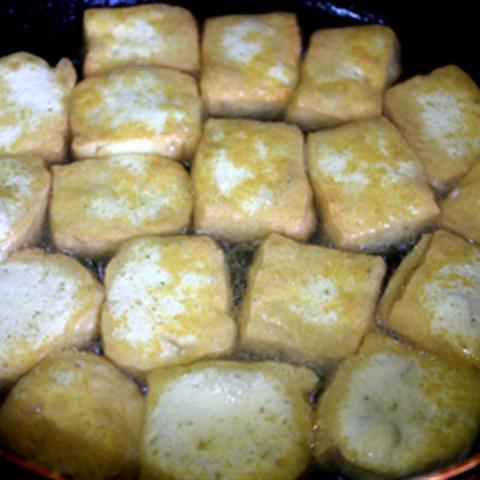 Cách làm thịt xào đậu hũ sốt tương bần