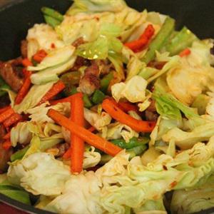 Cách làm thịt xào rau củ