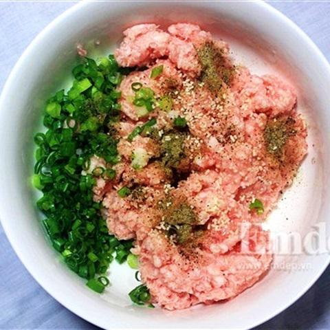 Cách làm thịt xay bọc trứng chiên xù