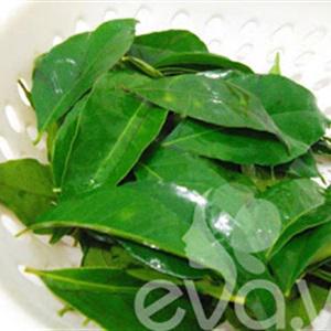 Cách làm thịt xiên lá mắc mật