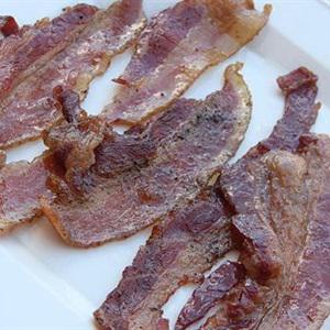 Cách làm thịt xông khói cuộn đậu que