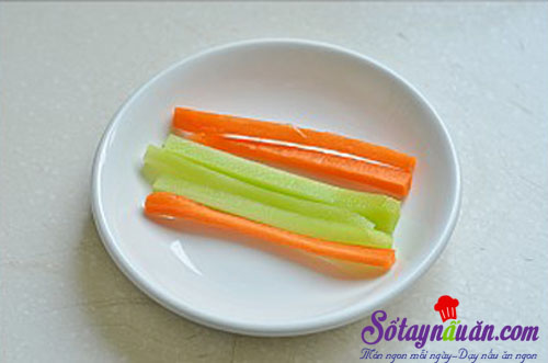 Thịt xông khói cuộn gà nướng thơm ngon