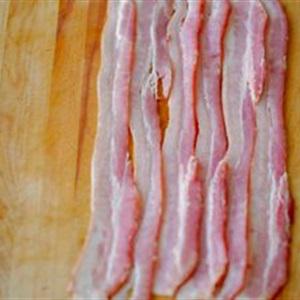 Cách làm thịt xông khói cuộn phô mai