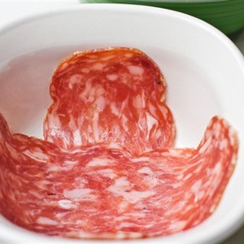 Cách làm thịt xông khói cuộn trứng nấm