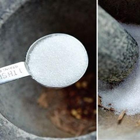 Cách làm thơm dầm bạc hà