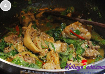 Thơm lừng gà xào húng quế