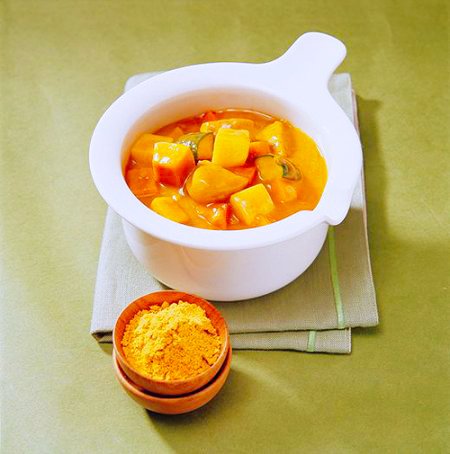 Thơm ngon cà ri thịt hầm bí đỏ