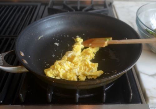 Thơm nức mũi béo đậm đà bánh nhân bơ đậu phộng