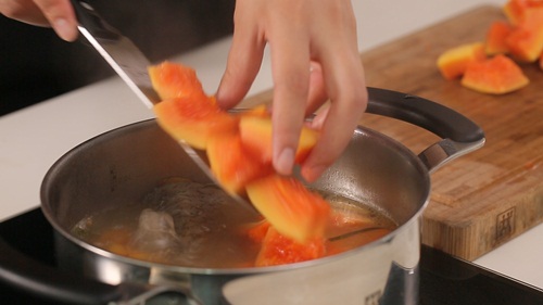 Thơm nức mũi với món gà xào cay