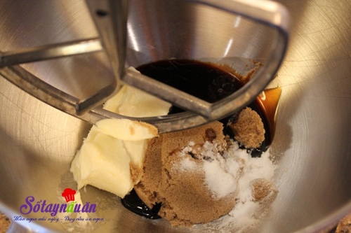 Thực đơn tiệc Noel: Cách làm bánh quy gừng hình đoàn tàu đón Giáng sinh