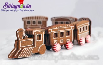 Thực đơn tiệc Noel: Cách làm bánh quy gừng hình đoàn tàu đón Giáng sinh
