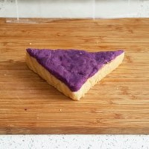 Thưởng thức dứa và thịt nguội xiên nướng vừa ngon vừa bổ