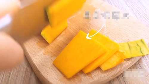 Thưởng thức hương vị mới lạ của trứng thảo mộc