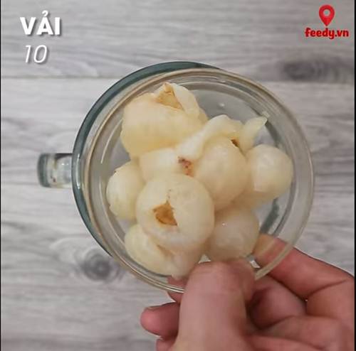 Thưởng thức miến trộn tôm mật ong thanh mát đầu hè