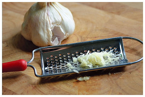 Thưởng thức nét quyến rũ của Tây Ban Nha trong li cocktail sangria hoa quả