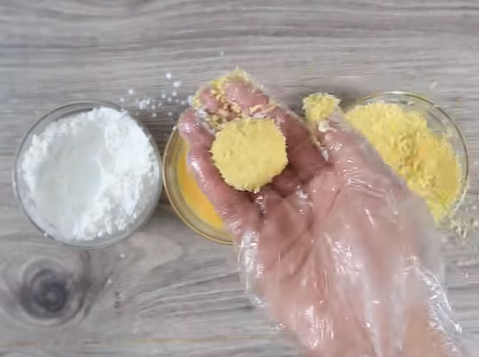 Tim hấp hạt sen vừa ngon vừa bổ dưỡng cho cả nhà