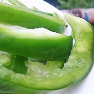 Cách làm tim heo xào ớt chuông