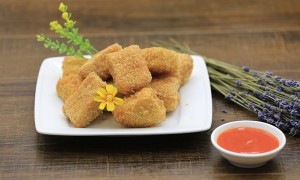 Tìm về cõi thanh mát với chè hạt sen óc chó đơn giản