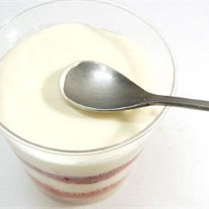 Cách làm tiramisu dâu tây