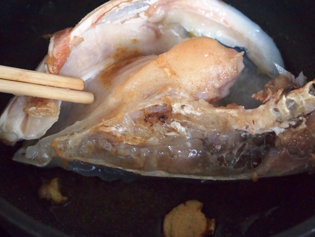 Tô màu tím lãng mạn cho mùa hè với thạch thanh long trái tim