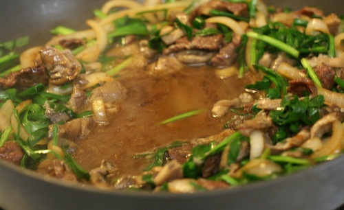 Tổ yến sào hầm nước cốt dừa, đường phèn thơm ngon, béo ngậy