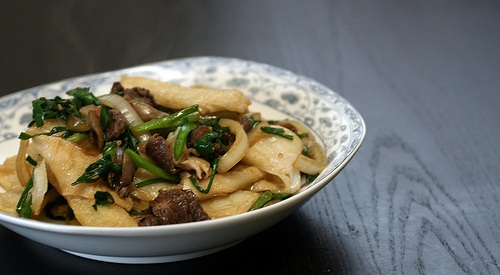 Tổ yến sào hầm nước cốt dừa, đường phèn thơm ngon, béo ngậy