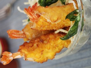 Tôm bọc bắp chiên giòn