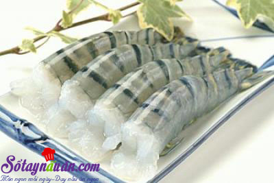 Tôm bọc cốm chiên thơm ngon lạ miệng