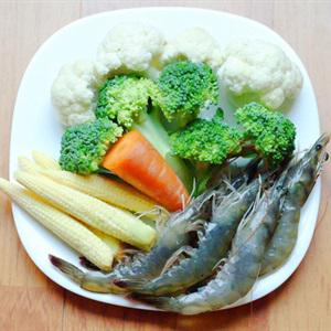 Cách làm tôm bọc rau của hấp